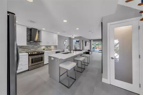 805 SW 8th Ter, Fort Lauderdale, FL 33315