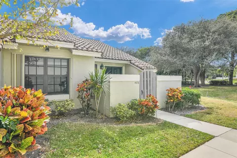 486 Hardwood Pl, Boca Raton, FL 33431