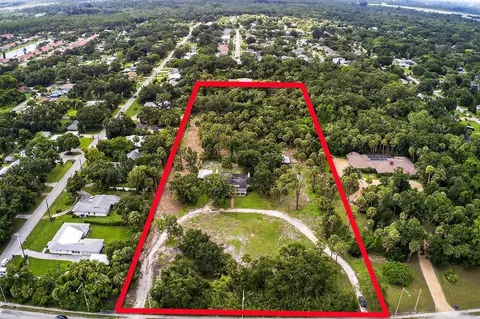 5240 20th St, Vero Beach, FL 32966