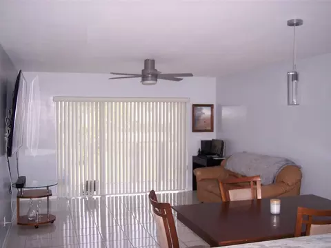 600 NE 2nd St #208, Dania Beach, FL 33004