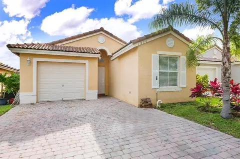 1020 SE 20th Rd, Homestead, FL 33035