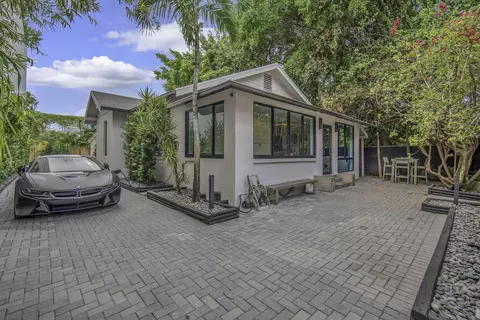 120 NE 25th St, Miami, FL 33137