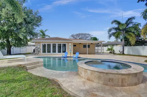 800 NE 48th, Oakland Park, FL 33334