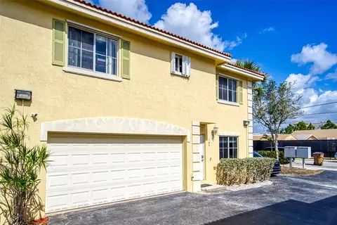 180 SE 2nd #180, Deerfield Beach, FL 33441