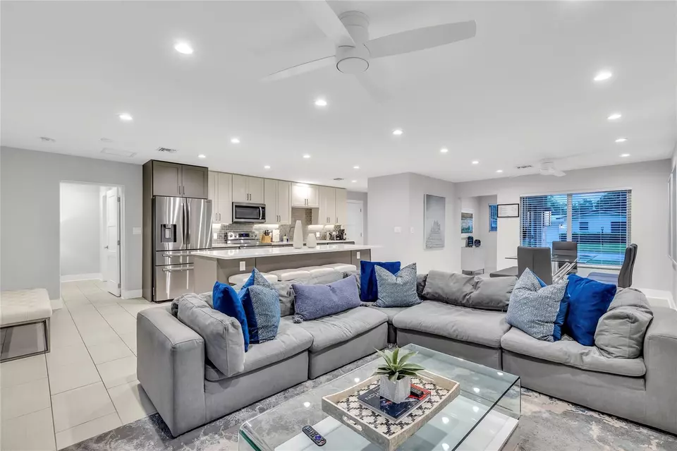 Living - 2120 NE 34th Ct, Lighthouse Point, FL 33064 photo 2 of 3
