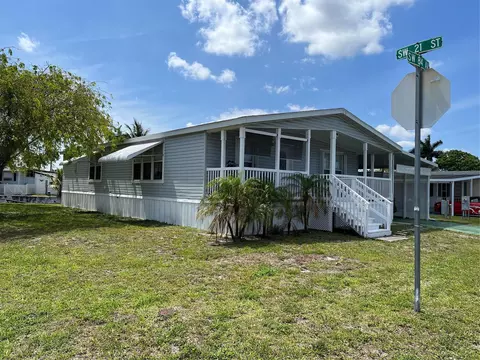 2081 SW 84th Ave, Davie, FL 33324