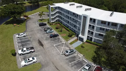 2071 Oakridge F #2071, Deerfield Beach, FL 33442