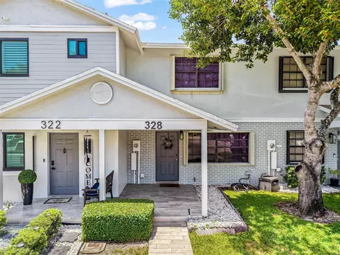 328 NW 103rd #328, Pembroke Pines, FL 33026
