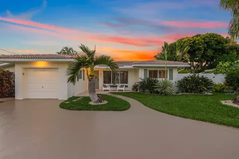 341 SE 3rd St, Pompano Beach, FL 33060