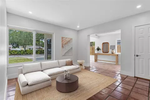 211 NW 51st St, Oakland Park, FL 33309