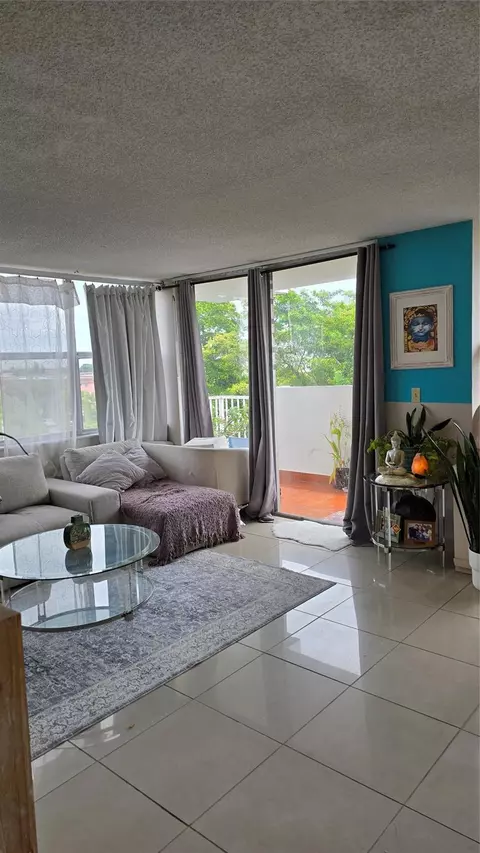 1300 NE Miami Gardens Dr #506E, Miami, FL 33179