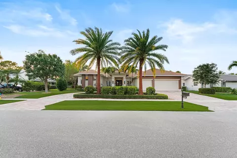 4689 Tree Fern Dr, Delray Beach, FL 33445
