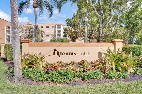 701 NW 19th St #302, Fort Lauderdale, FL 33311