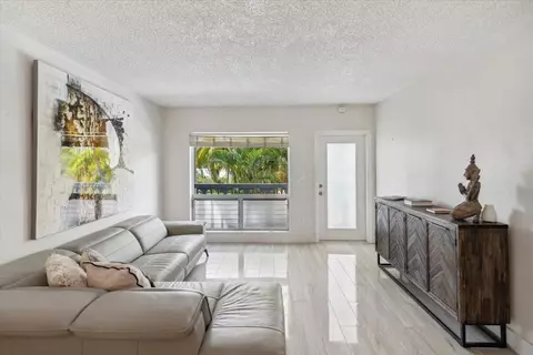 1125 NW 30th Ct #15, Wilton Manors, FL 33311