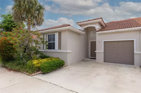 857 NW 133rd Ave, Pembroke Pines, FL 33028