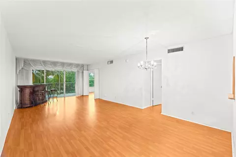 3200 N Palm Aire Dr #303, Pompano Beach, FL 33069