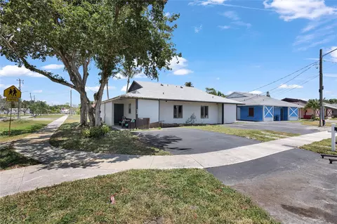 842-844 SW 9th, Hallandale Beach, FL 33009