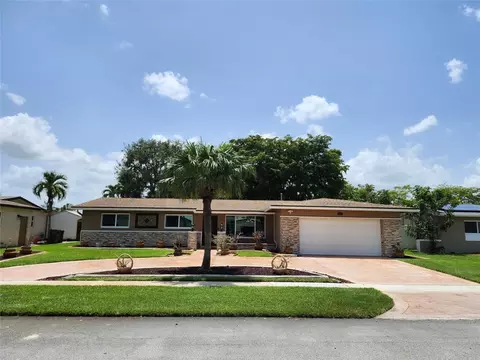 600 NW 93rd, Pembroke Pines, FL 33024