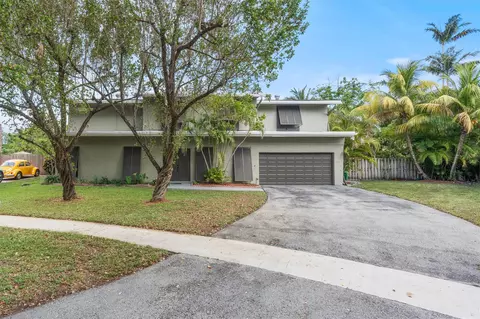 10100 SW 53rd Ct, Cooper City, FL 33328