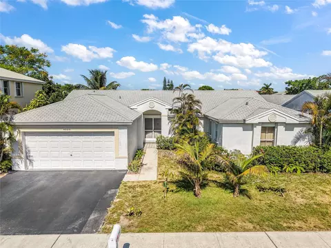 4020 SW 72nd, Davie, FL 33314