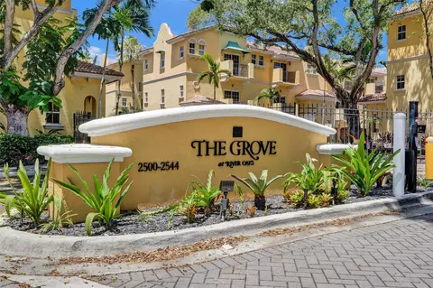 2540 SW 14th Ave #202, Fort Lauderdale, FL 33315