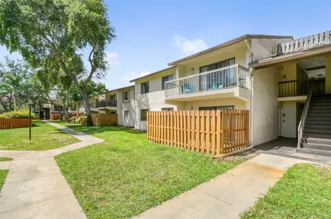 3402 Gardens Dr #14B, Palm Beach Gardens, FL 33410