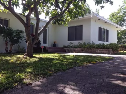 817 NE 37th St, Oakland Park, FL 33334