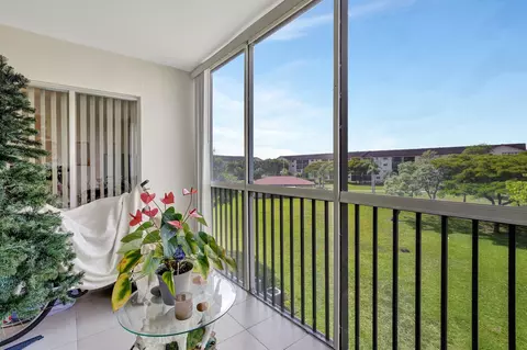 12750 SW 15th St #312 D, Hollywood, FL 33027