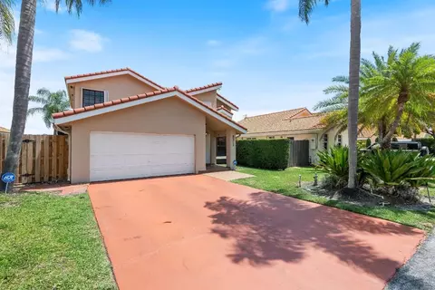 8313 NW 188th, Hialeah, FL 33015