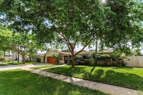 520 NW 42nd Ave, Coconut Creek, FL 33066