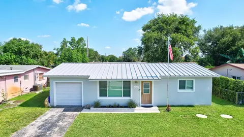 6321 Raleigh, Hollywood, FL 33024