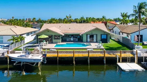 2751 NE 46th, Lighthouse Point, FL 33064