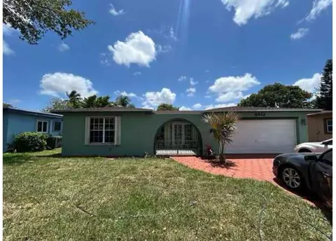 8412 Windsor Dr, Miramar, FL 33025