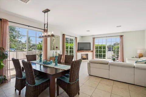 2325 SE 5th St, Pompano Beach, FL 33062