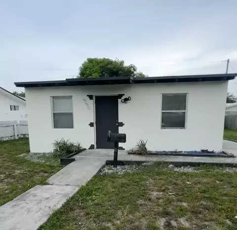 550 NW 15th Ct, Pompano Beach, FL 33060