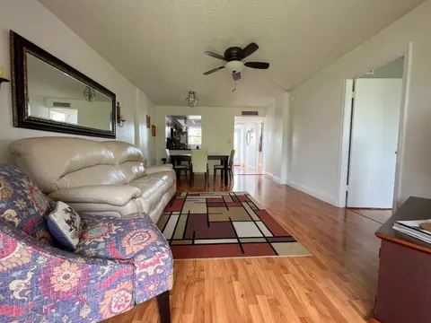 113 Royal Park Dr #3A, Oakland Park, FL 33309