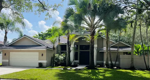 1106 Waterbrook Ln, Weston, FL 33326