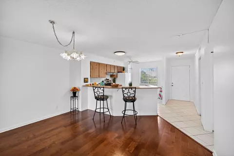 2112 S Cypress Bend Dr #401, Pompano Beach, FL 33069