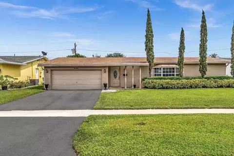 8160 NW 21st St, Sunrise, FL 33322