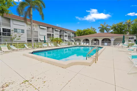 1040 SE 4th Ave #229, Deerfield Beach, FL 33441