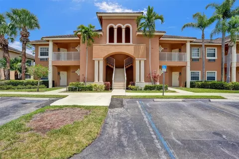 8248 Mulligan #8248, Port Saint Lucie, FL 34986