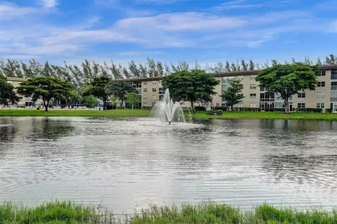 2201 Lucaya Bnd #J3, Coconut Creek, FL 33066
