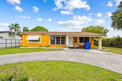2340 N 69th, Hollywood, FL 33024