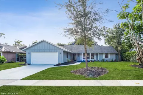 13964 Aster, Wellington, FL 33414