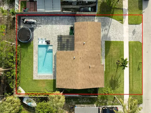 316 NW 3rd Ct, Deerfield Beach, FL 33441