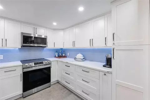 1150 Hillsboro Mile #905, Hillsboro Beach, FL 33062