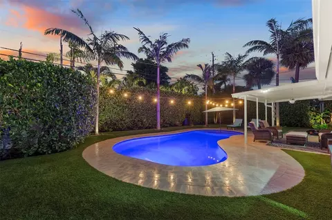239 SE 1st, Pompano Beach, FL 33060