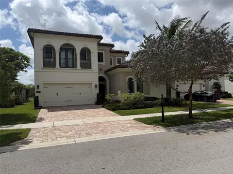 8467 Grand Prix Ln, Boynton Beach, FL 33472