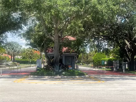 6605 NW 50th, Lauderhill, FL 33319