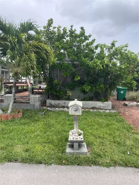 1851 SW 83rd, Davie, FL 33324